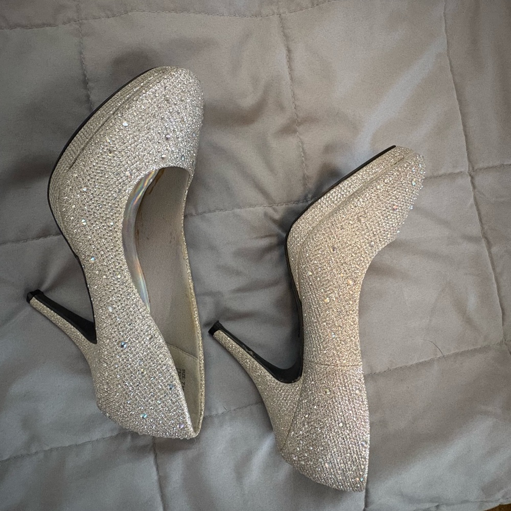 Elegant Silver Glitter High Heels